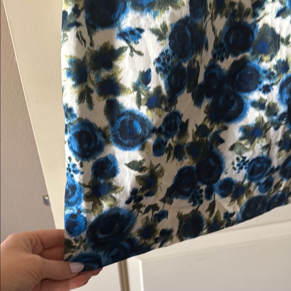 Ann Taylor Blue and White Floral Halter Sheath Sleeveless Midi Dress 6 - Picture 6 of 11
